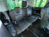 3列目シートはもちろん状態良好☆大人でもゆったりと座って頂けますので、大人数でのお出かけもラクラクです♪ご家族で、気の知れた仲間で、ドライブに行くのが楽しみですね♪