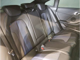 【エアバック】BMWのエアバックやその他の安全装備は、互いに補完しあう事で徹底した安全性を貫きます。万一の事故の際にそれぞれ最適な保護を提供してくれます!