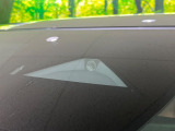 【i-ACTIVESENSE】走行中に前方の車両等を認識し、衝突しそうな時は警報とブレーキで衝突回避と被害軽減をアシスト。より安全にドライブをお楽しみいただけます。
