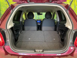 普段のお買い物や通勤、送迎等に十分な荷室スペースを確保しております。セカンドシートを倒すと、大きな荷物の積載も可能です♪