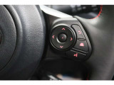 【レーンアシスト】車線逸脱を警告するレーンキーピングアシスト機能付き。【車間距離切り替えスイッチ】クルーズコントロール作動時の車間距離を変更できます。スイッチを押すごとに長い&rarr;中間&rarr;短いと変動します。