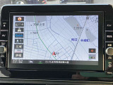 ディーラーオプション9インチメモリーナビ付きです!操作もわかりやすく、目的地検索もラクラクです!