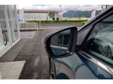 サイドミラーには後方のお車をおしらせ機能も!