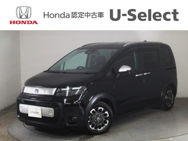 フリード 1.5 e:HEV クロスター 