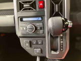 納車前にはプロのメカニックが、各部の点検を行います。ディーラーにしか出来ない品質、そしてサービスできっと満足していただけると思います!
