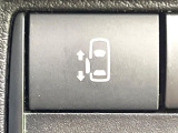 【パワースライドドア】スマートキーや運転席のスイッチでスライドドアの開閉が可能♪電動だから力を入れてドアを開ける必要が無く、小さいお子様でも、重い荷物を持っている時もラクに開け閉めできます♪