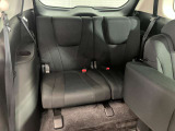 【後部座席】足元もゆったりしており、家族とのお出かけも快適にドライブできます★