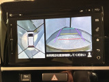 全方位モニターがついています! 車の周囲を360&deg;安全確認できるので、普段の駐車はもちろんの事、縦列駐車や幅寄せの際にも活躍してくれますよ。