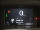 7インチの液晶メーターで、速度表示やHonda SENSING作動表示などを、分かりやすく表示 見やすさを追求したメーターです。