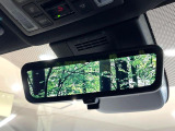 【デジタルインナーミラー】後席の大きな荷物や同乗者で後方が確認しづらい時でも安心!カメラが撮影した車両後方の映像をルームミラー内に表示。クリアな視界で状況の確認が可能です!
