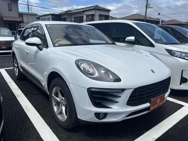 マカン PDK 4WD 禁煙車 ベージュ内装