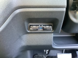 ビルトインタイプの【ETC】で見た目もスッキリ。高速道路の利用にとても便利です。
