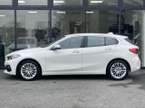 時を経ても深い魅力を放ち続けるBMW。より快適にお乗り頂くためにサポートプログラムをご用意しております。※認定中古車保証は登録日より最長4年間まで延長が可能です。