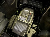 シフトレバーも操作性良く出来ています。運転縞柄ドライブモードを切り替え可能です。