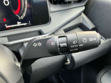 対向車が来ると自動でハイビームからロービームに切替してくれるシステムです。