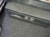 USBポート付き。