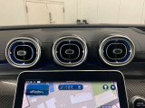 総在庫で600台ほどの取り扱いがございます。弊社デモカー使用の車両やメーカー使用の車両などもご紹介ができます。