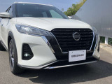 LEDヘッドランプを装備しておりますので、暗い道でも明るく照らしてくれるので安心して夜道やトンネルを運転できますよ!