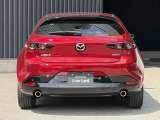内外装程度の良い人気のMAZDA3ファストバックが入庫です♪ETCやナビ、360&deg;モニターなど、装備も充実しております!是非この機会にご検討下さい♪