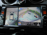 アラウンドビューモニター:空から見下ろしているような視点でスムーズな駐車と安全確認ができ安心して運転出来ます。