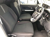 【運転席・助手席】です!実際お座りいただくのが分かりやすいと思いますので、ぜひお気軽にご来店ください♪状態もいいですよ☆