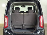 荷室はお荷物が十分に積み込める広さがあります。