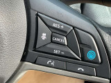 ハンドルにプロパイロットのスイッチがついてます、プロパイロット【同一車線運転支援技術】搭載。高速道路上で設定すればドライバーに代わってアクセル、ブレーキ、ステアリングを自動制御します。