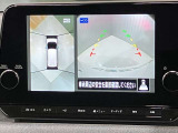【アラウンドビューモニター】車を上から見下ろしているかのような映像で周囲の状況がひと目で確認、狭い駐車場に駐車するときも安心です♪♪障害物などがあると警告音がなりますので安心して駐車が出来ます★