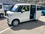 両側スライドドアなので、狭い駐車場でも乗り降りもラクラク♪