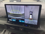 バックカメラも装備しております。車庫入れの苦手なお客様も安心!重宝してくれます!