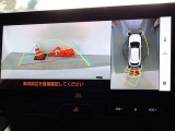 バックガイドモニターを装備しています、車庫入れもラクラクです。パノラミックビューモニターを搭載しています、上からの画像も表示されます。