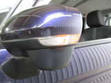 当社が誇るお車の洗浄メニュー&rdquo;まるまるクリン&rdquo;済みですので、室内もキレイ。気持ちよくお乗り頂けます。 まるまるクリンでは下回りの錆止め塗装、ボディのガラスコーティング、室内のスチーム洗浄を行います。
