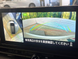 【アラウンドビューモニター】専用のカメラにより、上から見下ろしたような視点で360度クルマの周囲を確認することができます☆死角部分も確認しやすく、狭い場所での切り返しや駐車もスムーズに行えます。