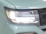 【LEDヘッドライト】明るい光が瞬時に立ち上がり、必要な場所を均一に照らします。寿命も長く省エネで、スタイリッシュなデザインは現代の主流です♪