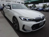 お客様のご希望のお車がございましたら、お気軽にご相談下さい。全国のBMW正規販売店のネットワークの中から、お客様のご要望に合ったお車を、お客様の立場に立ってお探し致します。是非お気軽にご相談下さい。