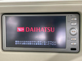 【純正ナビ】人気の純正ナビを装備しております。ナビの使いやすさはもちろん、オーディオ機能も充実!キャンプや旅行はもちろん、通勤や買い物など普段のドライブも楽しくなるはず♪