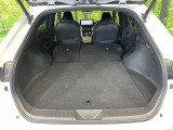 後席を格納すると、これだけの広さが!シーンに合わせたシートアレンジで、大きな荷物も積むことが出来ます♪