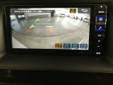 バックガイドモニターで、後方を確認しながら安心して駐車することができます。運転初心者も熟練者も必須の機能ですよ!