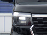 ★LEDヘッドライト搭載★ 白っぽく光る明るく省電力なLEDライト!先進的な白い輝きでフロントフェースを引き締めます☆