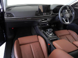 Audiのインテリアはエクステリア同様、優れたデザイン性とクオリティ、そして機能性を兼ね備えております。