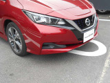 移動物が近づくと知らせてくれるMOD付きです。車の周りを歩いている人や自転車など動いているものを検知してディスプレイへの表示とブザーでドライバーに注意を促します。