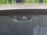 【トヨタセーフティセンス】走行中に前方の車両等を認識し、衝突しそうな時は警報とブレーキで衝突回避と被害軽減をアシスト。より安全にドライブをお楽しみいただけます。
