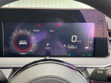 視認性の高いメーターで運転情報を的確に把握できます!