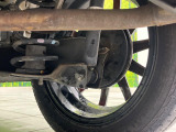 お車を安心してお乗りいただく為には、足回りの定期点検が欠かせません。サービスサポート(有償保証)では無料点検もご提供しており、安心のカーライフをお過ごしいただけるサポート体制が整っています。