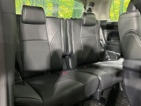 3列目シートはもちろん状態良好☆大人でもゆったりと座って頂けますので、大人数でのお出かけもラクラクです♪ご家族で、気の知れた仲間で、ドライブに行くのが楽しみですね♪