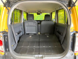 普段のお買い物や通勤、送迎等に十分な荷室スペースを確保しております。セカンドシートを倒すと、大きな荷物の積載も可能です♪