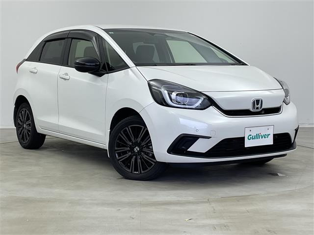 フィット 1.5 e:HEV ホーム カーサ 4WD 4WD ワンオーナー