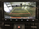 バックガイドモニターで、後方を確認しながら安心して駐車することができます。運転初心者も熟練者も必須の機能ですよ!