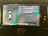 【全方位モニター】 4つのカメラで映像を映し出します。発進時、後退時も周囲の安全を確認し、サポートします^^