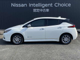 リーフの横からの画像です。当店は全車 整備・保証付なので安心してご検討頂けます。次の画像でもお待ちしております。